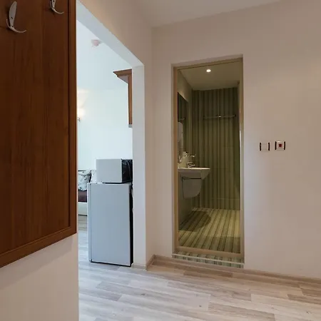 Апартамент 1bedroom W Balcony &kitchen+washer *